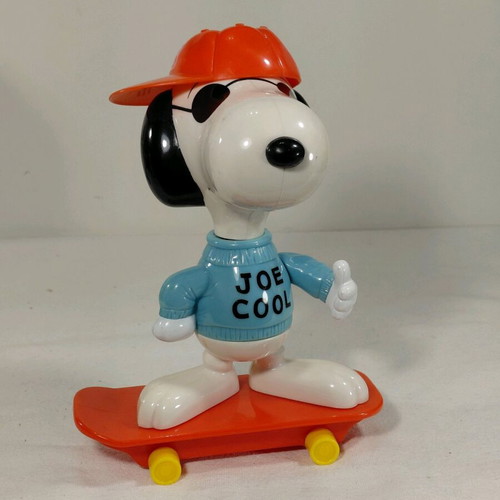 Snoopy McDonalds Happy Meal figures used, pack of 2000