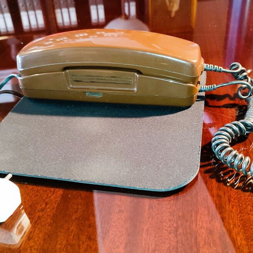 Vintage POST KFeAp 372-2 Corded Phone 1986 Like New, Brown