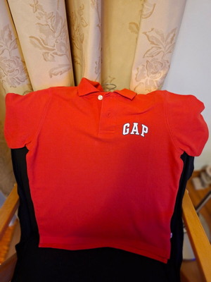 Παιδικό Polo Gap κόκκινο σαν καινούργιο, μέγεθος 140 cm