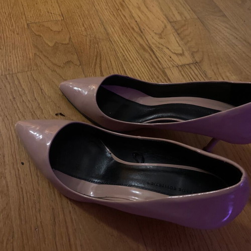 Zara beige patent leather pumps like new, low heel, size 38