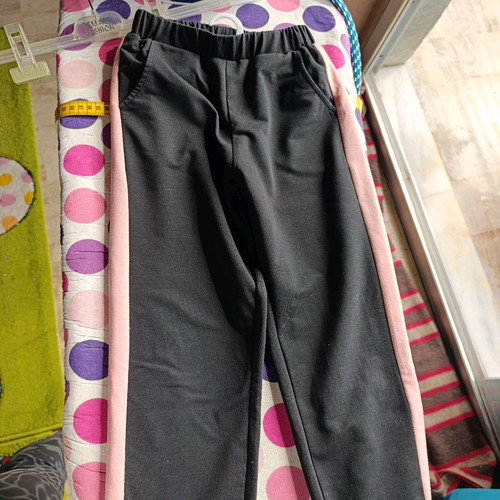 Sportswear like new, black with pink stripe, size 128 cm
