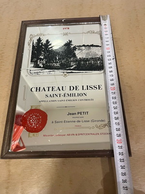 Antique decorative mirror used with Chateau de Lisse 1978 label