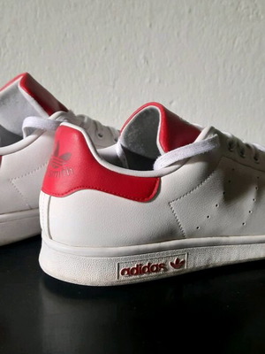 Adidas Stan Smith sneakers σαν καινούργια, άσπρο και κόκκινο, μέγεθος 46