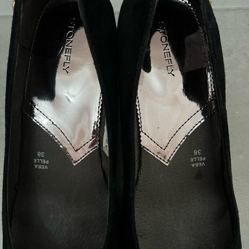 Stonefly black pumps size 38 like new