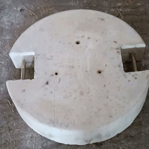 Concrete umbrella base like new