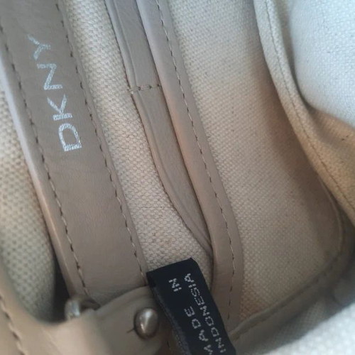 DKNY vintage shoulder bag used, beige and white