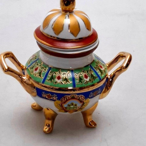 Πλήρες σερβίτσιο του καφέ Royal Fine Porcelain σαν καινούργιο
