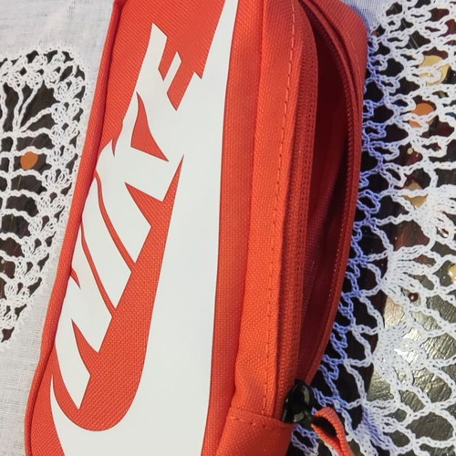Nike keychain case like new