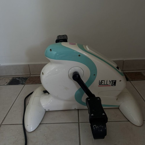 Powerfit electric pedal exerciser like new