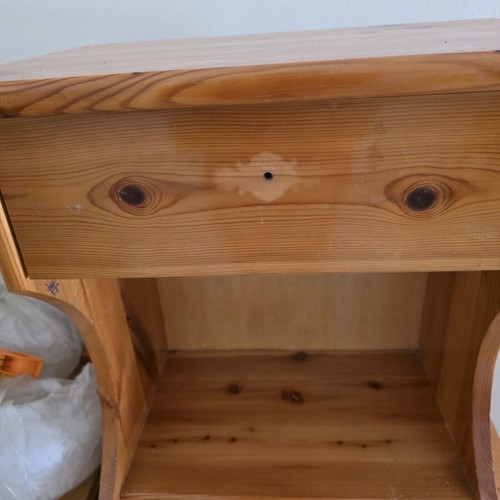 Swedish nightstand like new, missing knob