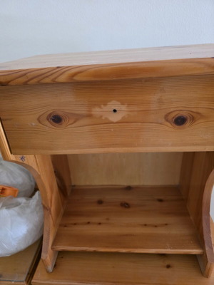 Swedish nightstand like new, missing knob