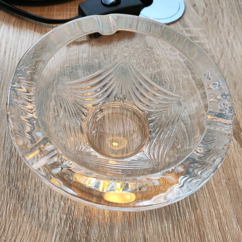 Crystal ashtray used with engravings