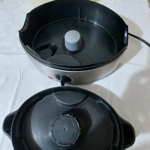 Russell Hobbs steam cooker used with 3 baskets and lid