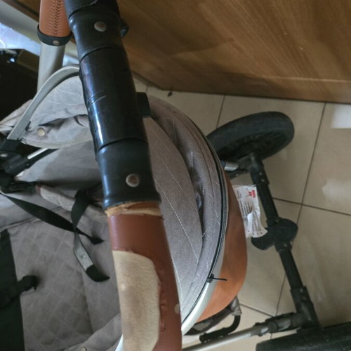 Baby stroller used, suitable for babies up to 15 kg or 90 cm