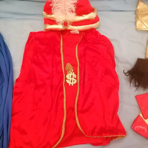 Adult genie costume like new, size large, carnival outfit
