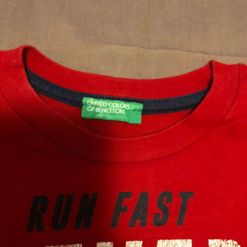 Benetton Boys' T-Shirt red like new, size 104-110, age 4-5