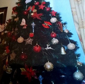 Δέντρο Χριστούγεννιατικο