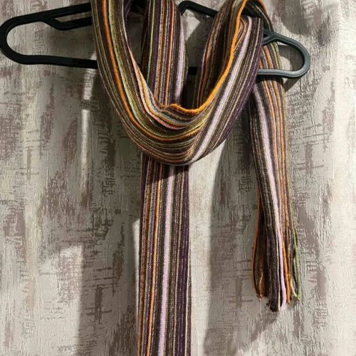 Knitted scarf like new, multicolored