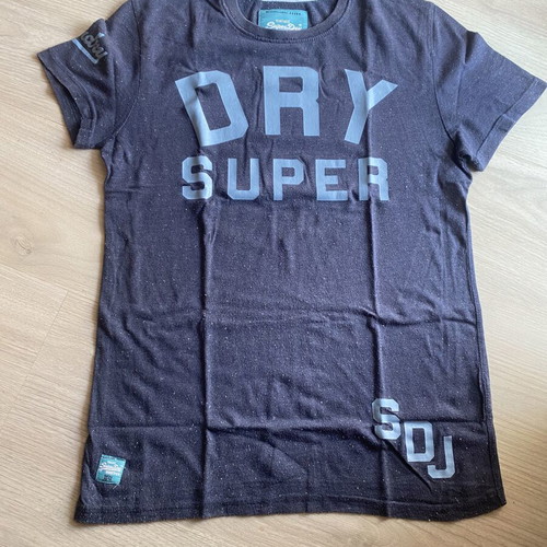 Superdry t-shirt like new, size M, blue