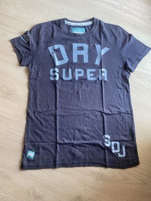 Superdry t-shirt like new, size M, blue