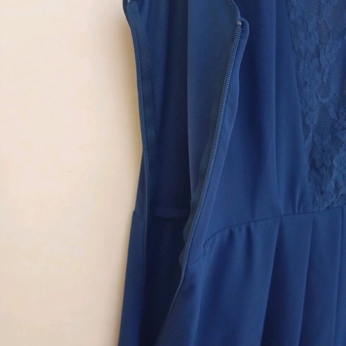 Dress new blue with lace on bust and back, side zipper size M