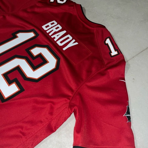 Men's NFL game jersey Tom Brady new, authentic
