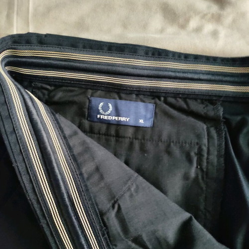 Fred Perry men's bermuda shorts like new, size XL, blueblack