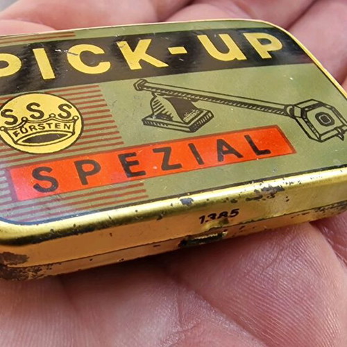 Pick up Special 1930 phonograph needle box like new