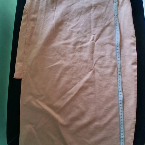 Minkpink skirt new size M beige pink with slit and high waist