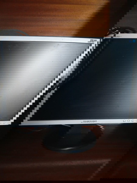Οθόνη samsung monitor 19"