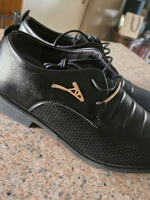 Men's dress shoes scarponia new, black, size 43, formal