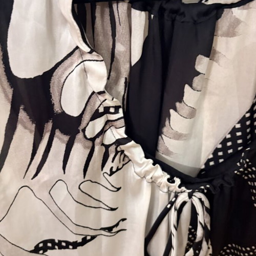 Benetton black and white short dress size S like new