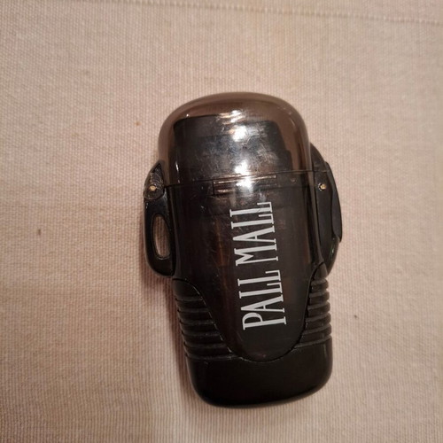 Pall Mall promotional lighter used in very good condition