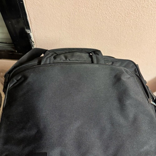 Τσάντα Laptop Tucano (Milano) Μαύρη σαν καινούργια με πολλές θήκες