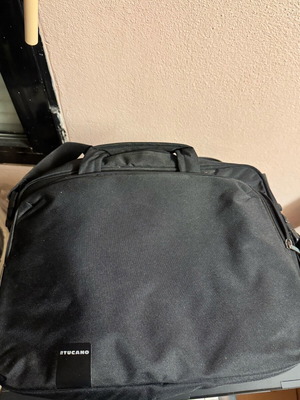 Τσάντα Laptop Tucano (Milano) Μαύρη σαν καινούργια με πολλές θήκες