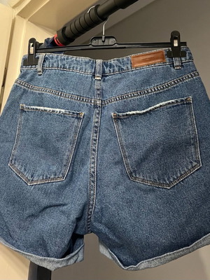 Denim shorts Medium like new, dark blue