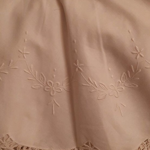 Round tablecloth with handmade lace and embroidery, new 1.60×1.60