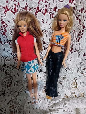 Barbie Very Velvet set of 2 in very good condition