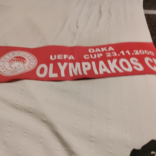 Olympiakos collectible scarf with Liverpool UEFA 2000-01 like new