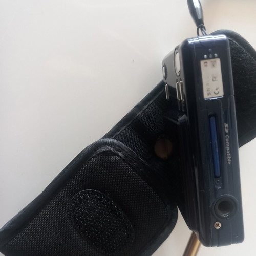 JAGA digital camera used with case