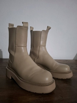 Beige H&M ankle boots No39 like new