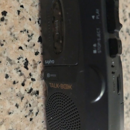 Sanyo TR-520M cassette player for parts, not working properly
