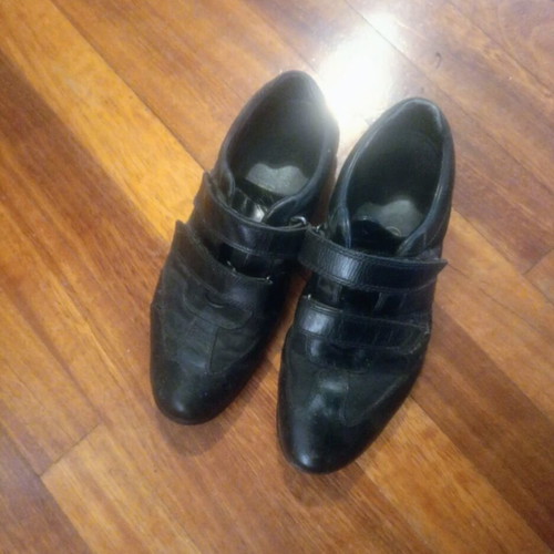 Geox men's shoes size 43 like new, black leather