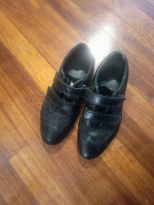 Geox men's shoes size 43 like new, black leather
