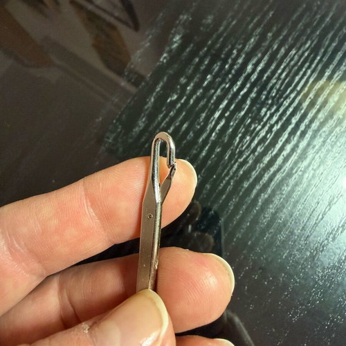 Rug hook like new with wooden handle