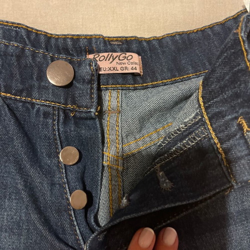 Denim shorts new, size 44 with slim fit