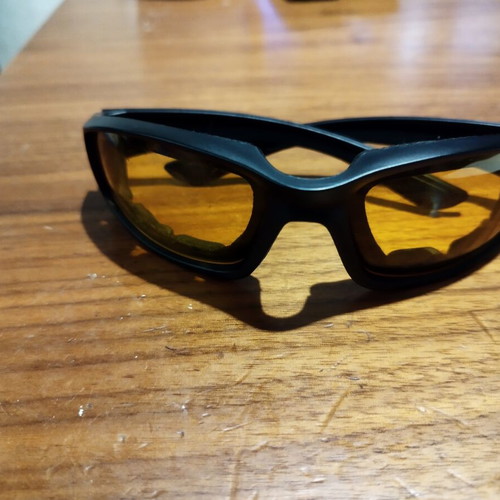 Protective sunglasses with yellow lenses like new, suitable for driving and shooting