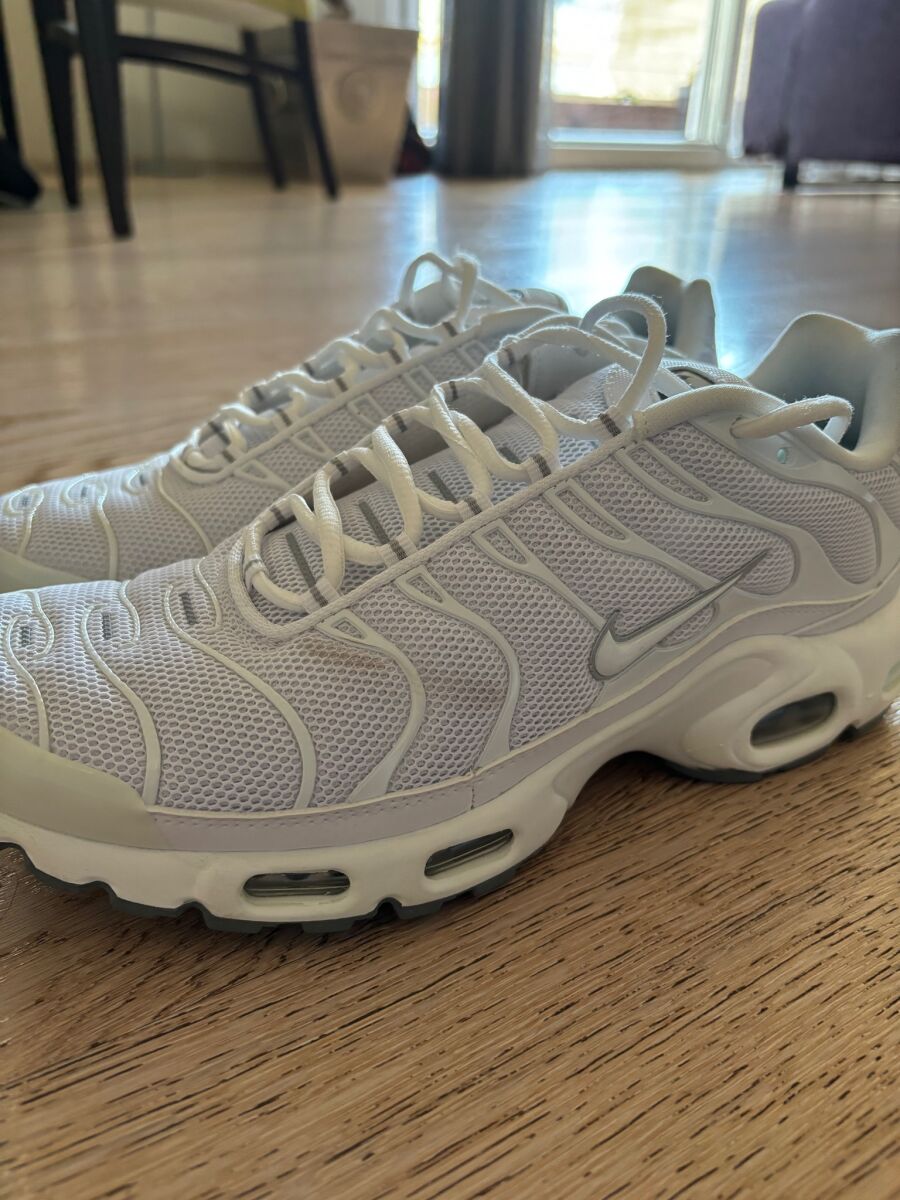 Nike Air Max Plus (TN) - � 120,00 - Vendora.gr