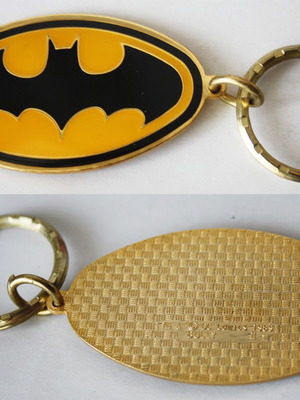 Vintage 1989 Batman metal keychain Bullyland DC Comics new