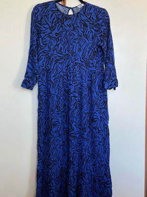 Μακρυμάνικο φόρεμα Zara XS μεταχειρισμένο, μπλε ζεβρέ